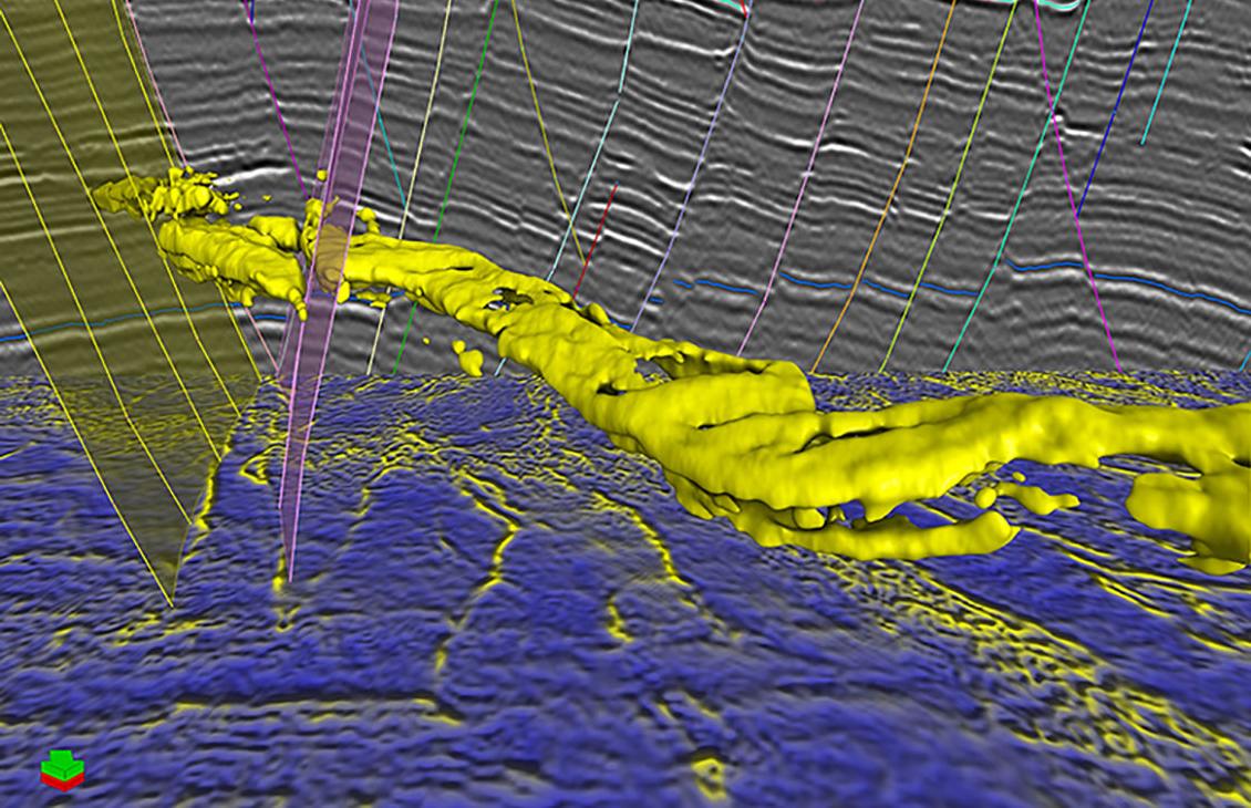 Petrel seismic volume rendering and extraction